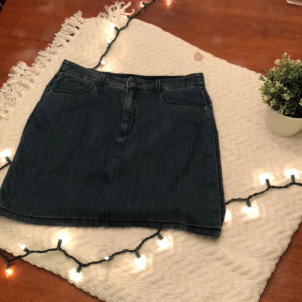 Stretchy jean skirt.. so cute one of my favs!